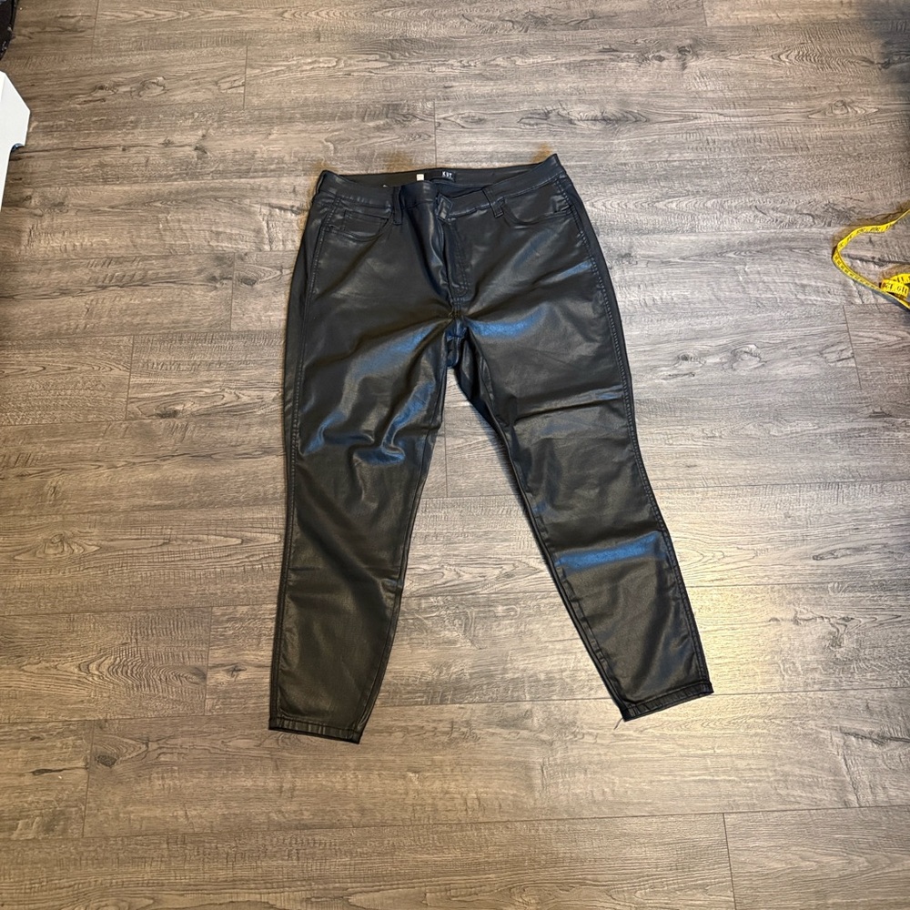 Kut from the Kloth Women's Shiny Black Skinny Jeans